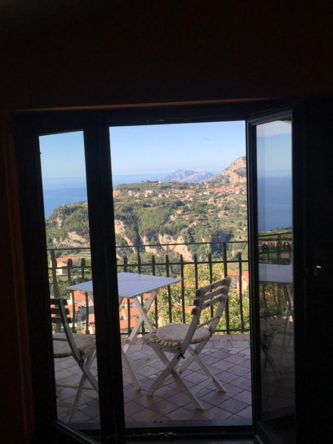 אג'רולה B&B Villa Reginella מראה חיצוני תמונה
